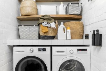 Zelf wasmiddel maken DIY wasmiddel van een blok zeep of zeepvlokken